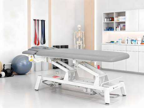Massageliege elektrisch – 8 Gründe, warum sie in keiner Praxis für Physiotherapie und Massage fehlen darf