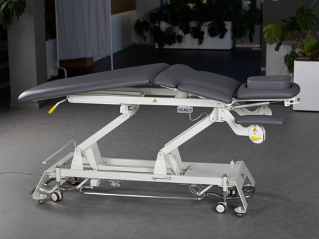 Lohnt es sich, eine Massageliege elektrisch mit klappbarem Liegeflächen-Segment zu kaufen? Für wen ist diese Option nützlich?