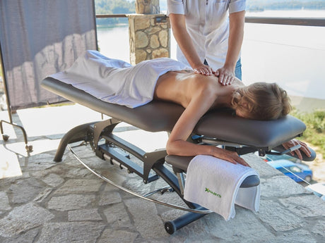Die Bedeutung der Ergonomie in Rehabilitationsliegen für Therapeuten und Patienten